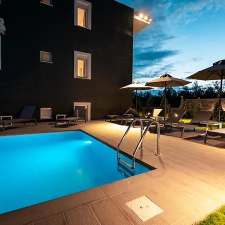 Olynthus Luxury & Апартхотел