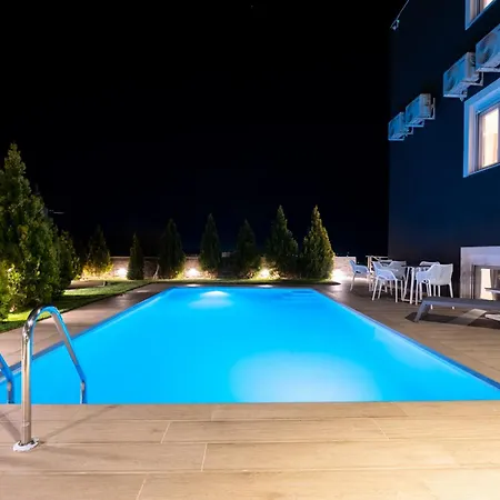 Olynthus Luxury &