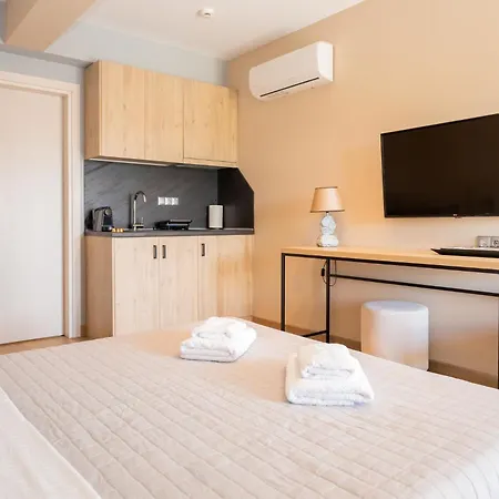 Aparthotel Olynthus Luxury &