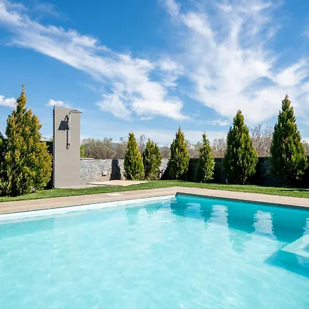 Olynthus Luxury & Aparthotel