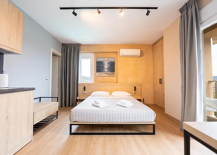 Aparthotel Olynthus Luxury &