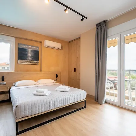 Olynthus Luxury &