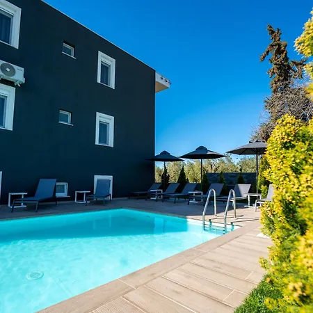 Olynthus Luxury & 3*