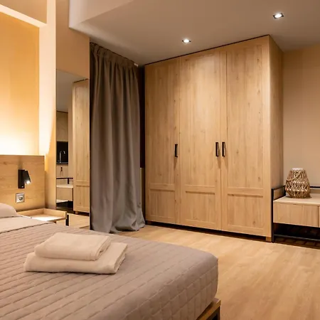 Olynthus Luxury & Aparthotel