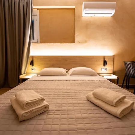 Aparthotel Olynthus Luxury & 3*