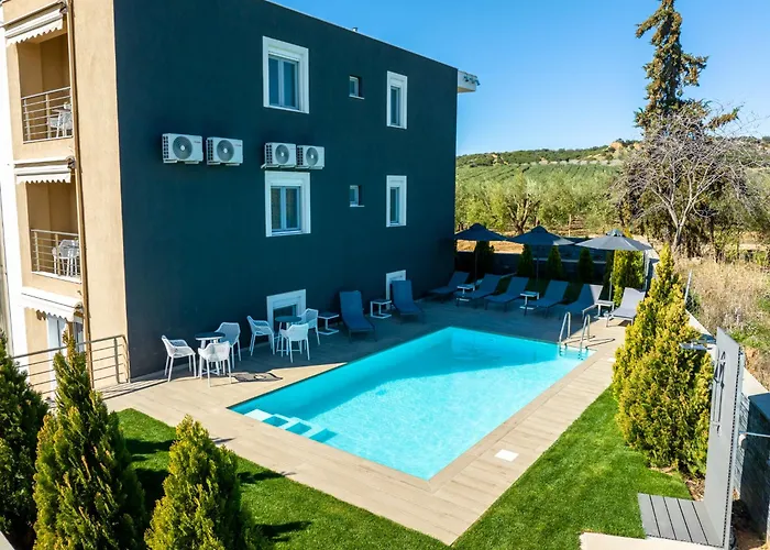 Olynthus Luxury & 3*