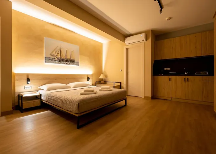 Olynthus Luxury &